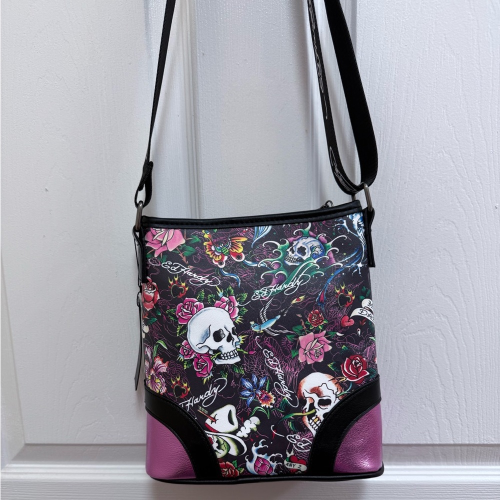 NWT Ed Hardy Skull ☠️ and Roses 🌹 Crossbody Bag - Picture 6 of 8